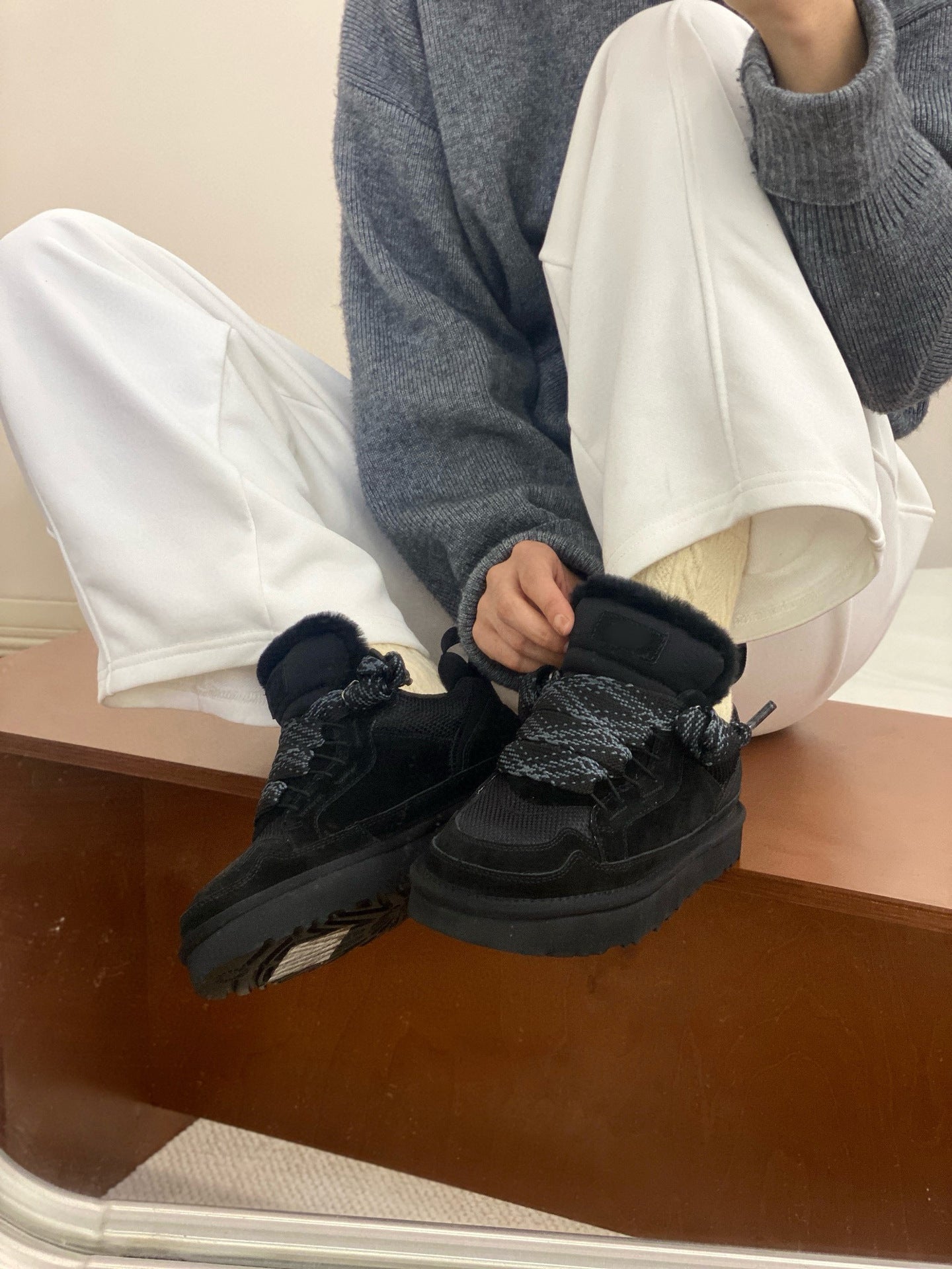 Wool-Lined Low-Top Winter Boots with Lightweight EVA Sole