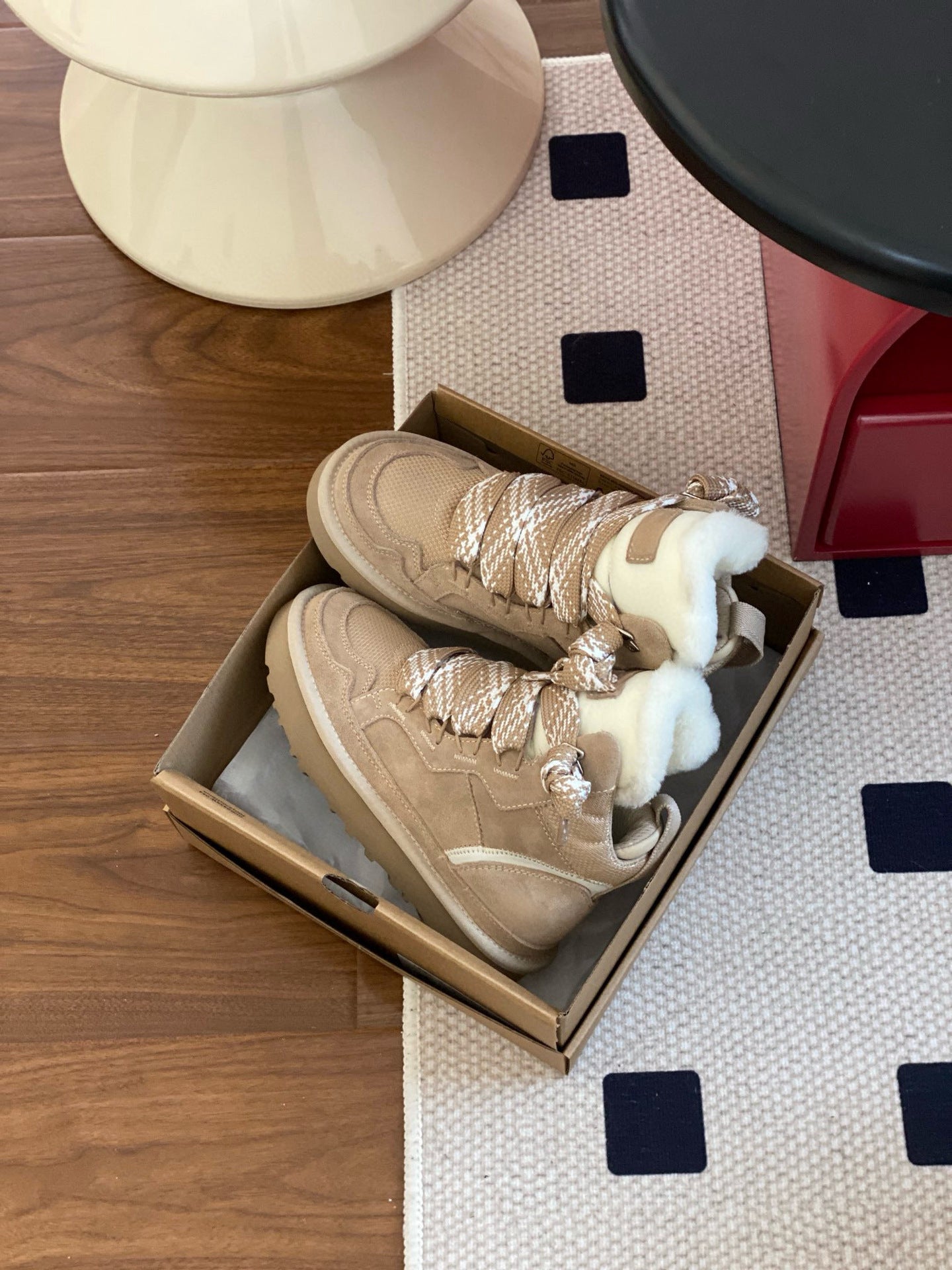 Wool-Lined Low-Top Winter Boots with Lightweight EVA Sole